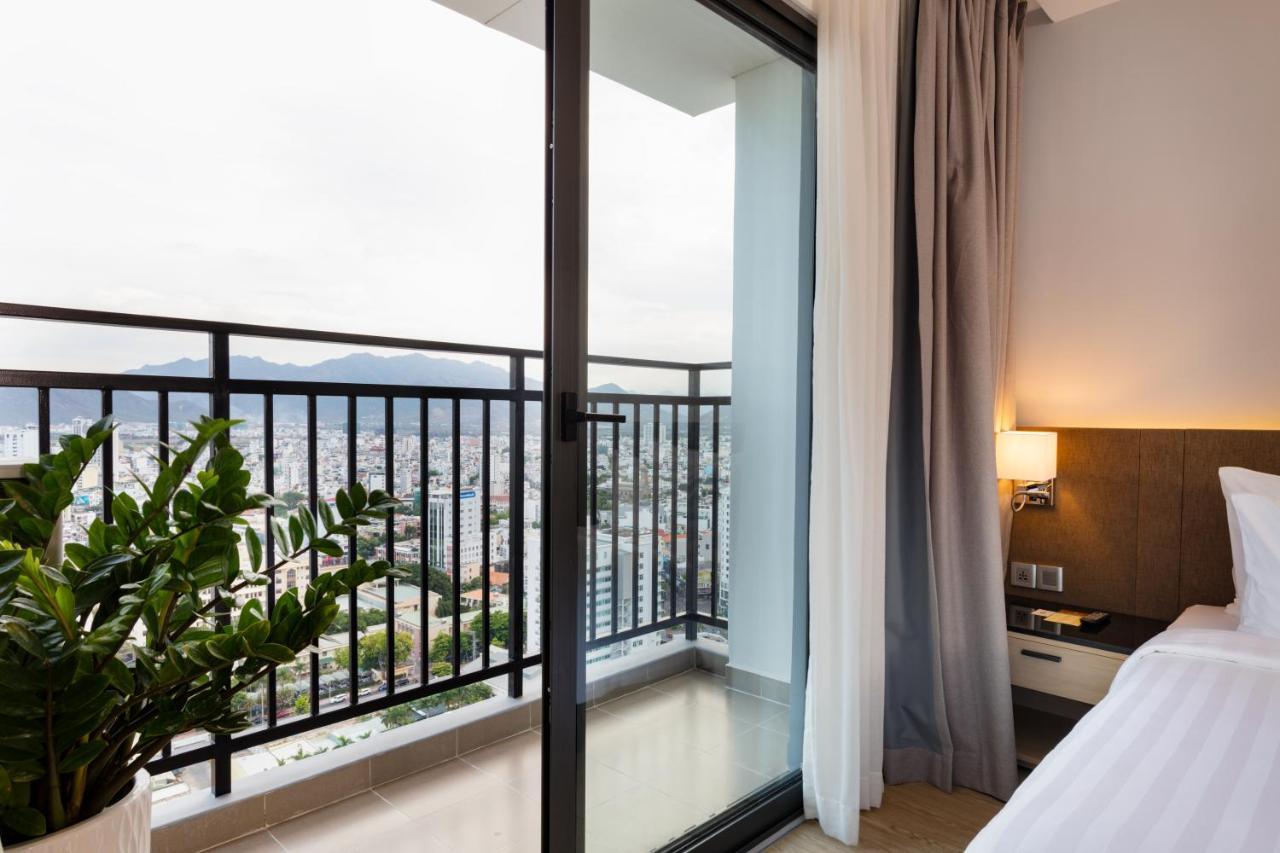 ดีควา โฮเทล แอนด์ อพาร์ตเมนต์ Hotel ญาจาง ภายนอก รูปภาพ